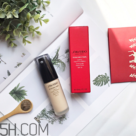 資生堂智能粉底液和雅詩(shī)蘭黛dw粉底液對(duì)比 資生堂智能粉底液使用感