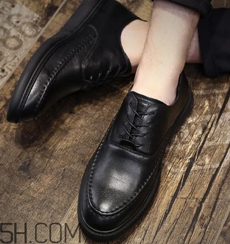 牛皮鞋子臟了怎么清洗？牛皮鞋子怎么清洗表面？