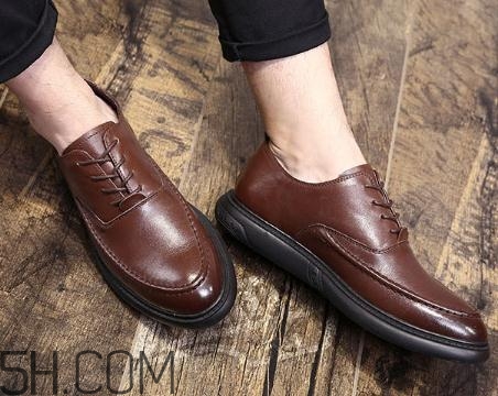 牛皮鞋子磨腳怎么處理？牛皮鞋太硬怎么弄軟化？