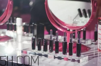 迪奧857什么色？迪奧857口紅試色