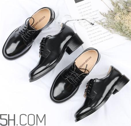 牛皮鞋沾上油怎么辦？牛皮鞋上的油漬怎么去除？