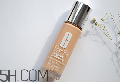 怎樣涂粉底能減少傷害？粉底液的用量