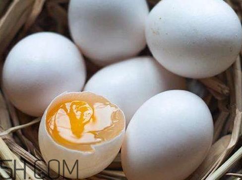 鴿子蛋黑了怎么回事 鴿子蛋變綠了怎么回事 鴿子蛋黑了怎么回事 鴿子蛋變綠了怎么回事