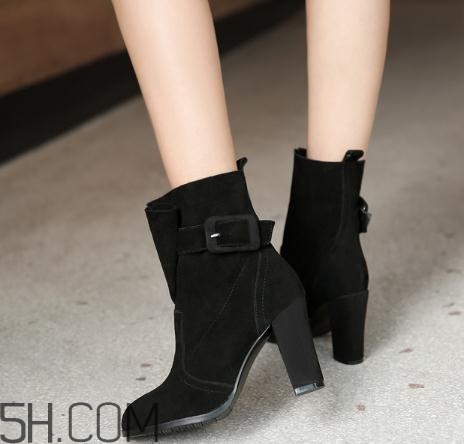 磨砂皮鞋可以打鞋油嗎？磨砂皮鞋用什么鞋油？