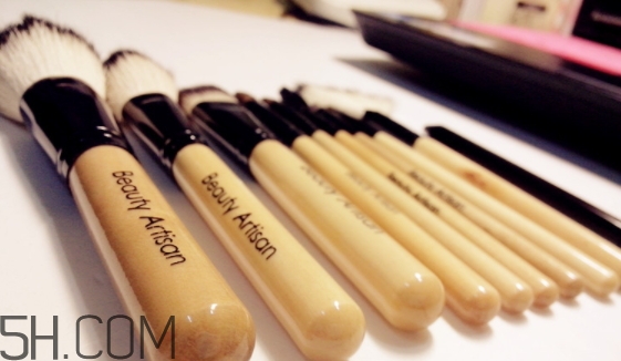 美麗工匠化妝刷好用嗎？美麗工匠化妝刷多少錢？