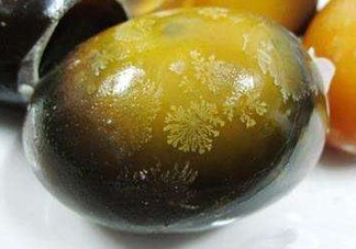 松花蛋為什么有松花？松花蛋是降火的嗎