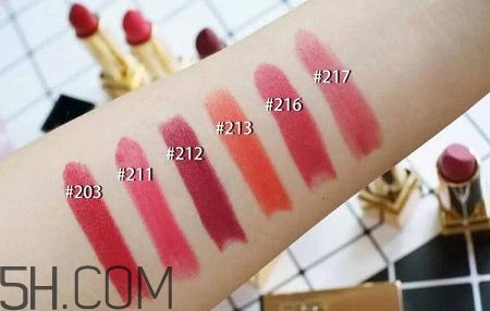 ysl方管啞光口紅試色 ysl圣羅蘭方管13和17哪個(gè)好看 ysl方管啞光口紅試色 ysl圣羅蘭方管13和17哪個(gè)好看