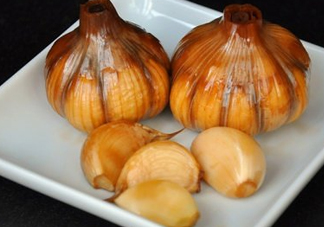 腌糖蒜發(fā)綠是怎么回事？老蒜能腌糖蒜嗎