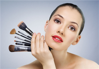 底妝的正確步驟 天天涂粉底的好處與壞處