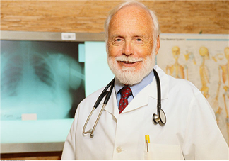 骨折可以喝可樂嗎？骨折可以喝老酒嗎？