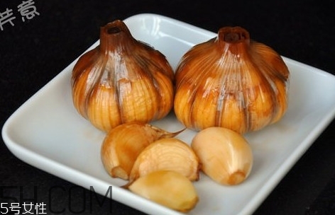 腌糖蒜發(fā)綠是怎么回事？老蒜能腌糖蒜嗎