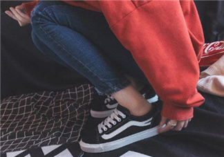 板鞋可以用來跑步嗎？板鞋可以打籃球嗎？