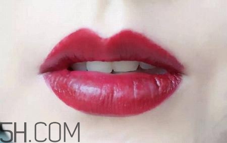 ysl方管啞光口紅試色 ysl圣羅蘭方管13和17哪個(gè)好看 ysl方管啞光口紅試色 ysl圣羅蘭方管13和17哪個(gè)好看