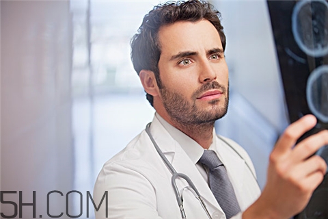 抑郁癥會(huì)引起什么?。恳钟舭Y會(huì)變成精神病嗎？