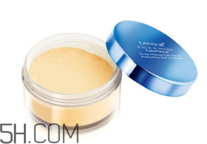 夏天怎么補(bǔ)涂定妝粉？定妝粉定妝的使用方法