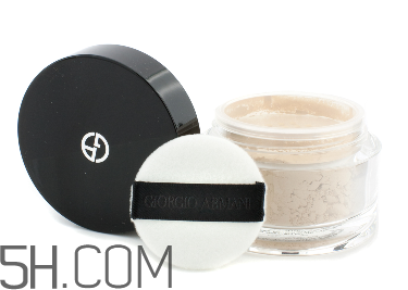 怎么判斷是否要定妝？散粉的正確使用方法