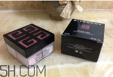 紀(jì)梵希散粉5號(hào)與1號(hào)對(duì)比 紀(jì)梵希散粉1號(hào)7號(hào)對(duì)比