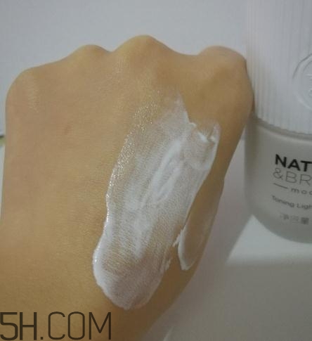 春紀(jì)素顏乳怎么用？春紀(jì)素顏乳使用方法