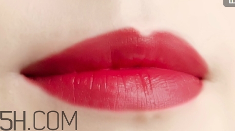 mac草莓紅適合黃皮嗎？mac草莓紅好看嗎？