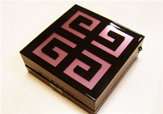 紀(jì)梵希散粉1號適合人群 紀(jì)梵希四宮格散粉上妝步驟