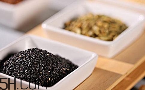 人為什么會掉發(fā)？怎么防止掉發(fā)？