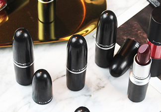 mac小辣椒干不干？mac小辣椒是滋潤還是啞光