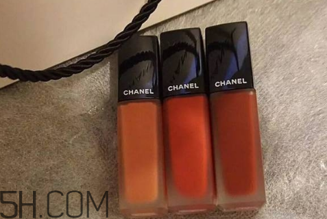 香奈兒絲絨口紅43適合黃皮嗎？香奈兒口紅哪個色最火？