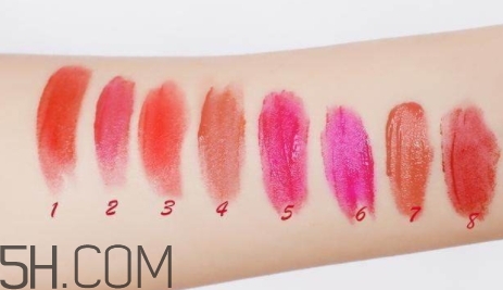 妙巴黎舒芙蕾和天鵝絨區(qū)別 妙巴黎舒芙蕾唇釉和天鵝絨唇釉對比 妙巴黎舒芙蕾和天鵝絨區(qū)別 妙巴黎舒芙蕾唇釉和天鵝絨唇釉對比