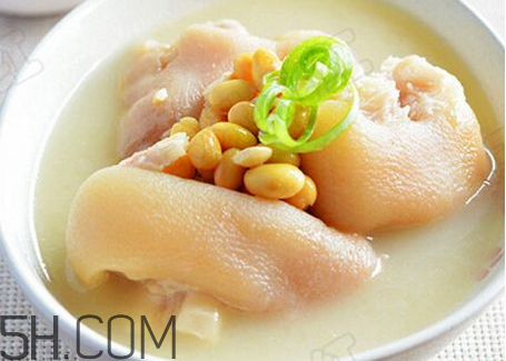 豬蹄湯為什么不白 豬蹄為什么那么白 豬蹄湯為什么不白 豬蹄為什么那么白