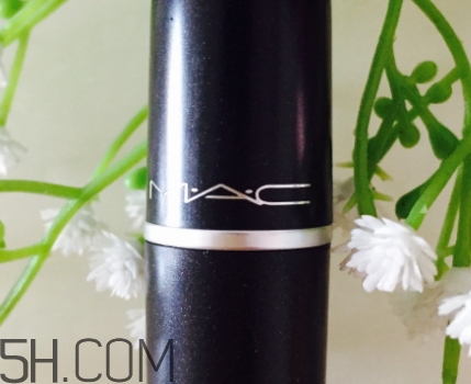 mac小辣椒干不干？mac小辣椒是滋潤還是啞光