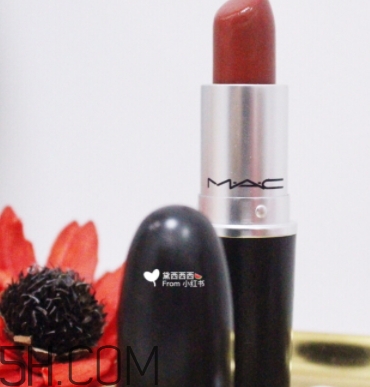 mac小辣椒適合黃皮嗎？mac小辣椒口紅顯白嗎？