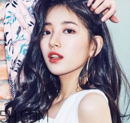 mac小辣椒適合黃皮嗎？mac小辣椒口紅顯白嗎？