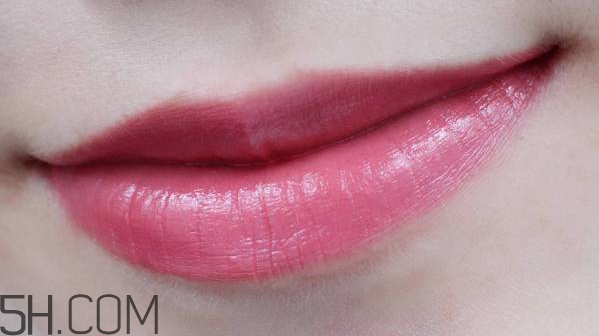 紀(jì)梵希禁忌之吻哪個(gè)顏色好看？紀(jì)梵希熱門口紅色號試色推薦