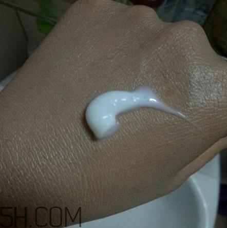 春紀(jì)洗面奶好用嗎？春紀(jì)潔面乳評(píng)測(cè)