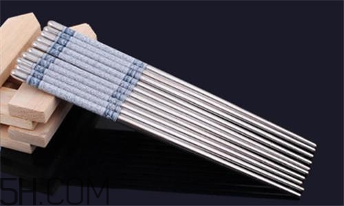 筷子用什么材質(zhì)最好？多久換一次筷子？