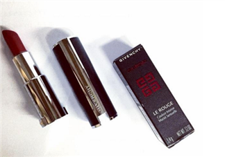 紀梵?？诩t204是什么顏色？紀梵希小羊皮真假辨別方法