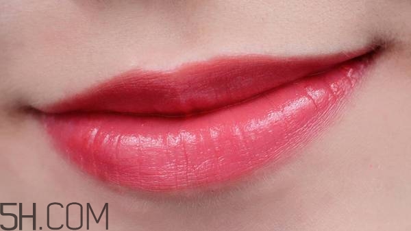 紀(jì)梵希禁忌之吻哪個(gè)顏色好看？紀(jì)梵希熱門口紅色號試色推薦