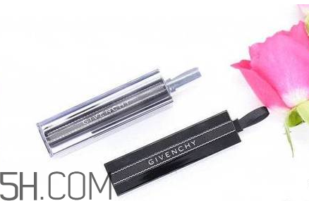 紀(jì)梵希新版禁忌之吻有哪些色號(hào)？紀(jì)梵希禁忌之吻霓虹唇膏試色