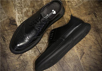 皮鞋能用牙膏擦嗎？皮鞋可以用酒精擦嗎？