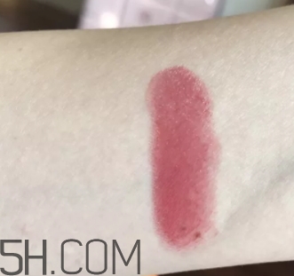 bobbi brown精油唇膏14號claret適合黃皮嗎？