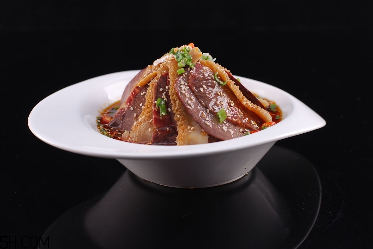 夫妻肺片用英文怎么說？為什么叫夫妻肺片？