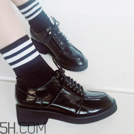 新皮鞋味道大怎么辦？新皮鞋有味道怎么去除？