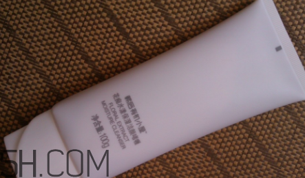 韓后花癡水漾潔顏啫喱適合什么膚質(zhì)_含皂基嗎 韓后花癡水漾潔顏啫喱適合什么膚質(zhì)_含皂基嗎