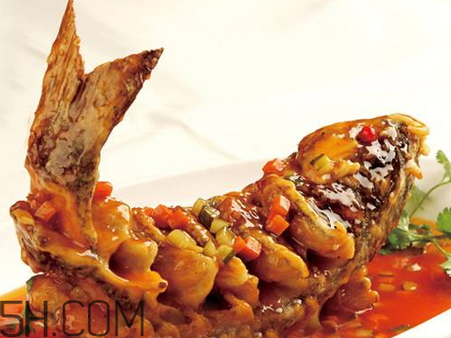 鯉魚(yú)是熱性還是涼性 鯉魚(yú)是酸性還是堿性 鯉魚(yú)是熱性還是涼性 鯉魚(yú)是酸性還是堿性