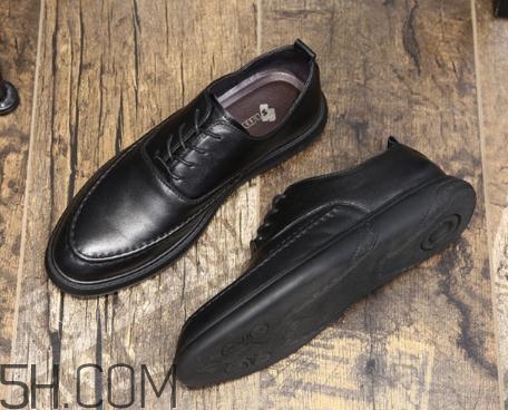 皮鞋被刮壞了怎么修復(fù)？皮鞋刮破皮了怎么辦？