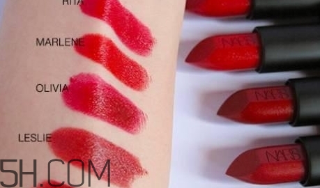 nars leslie張國榮色是什么顏色？nars leslie口紅試色