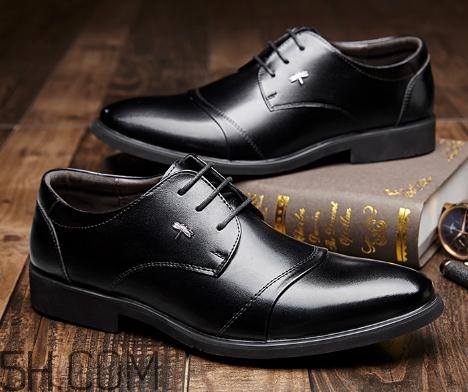 皮鞋會越穿越大嗎？皮鞋買小了怎么撐大？