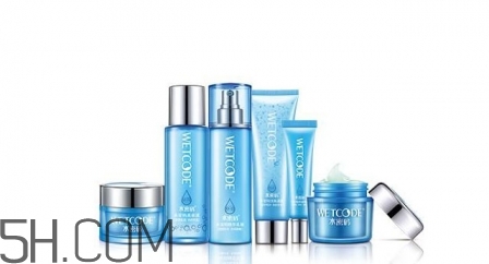 溫碧泉和水密碼哪個好 水密碼和溫碧泉哪個好 溫碧泉和水密碼哪個好 水密碼和溫碧泉哪個好