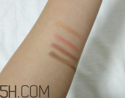 inmoo逸茉化妝品好用嗎？逸茉口紅使用心得