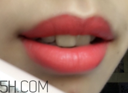 inmoo逸茉化妝品好用嗎？逸茉口紅使用心得